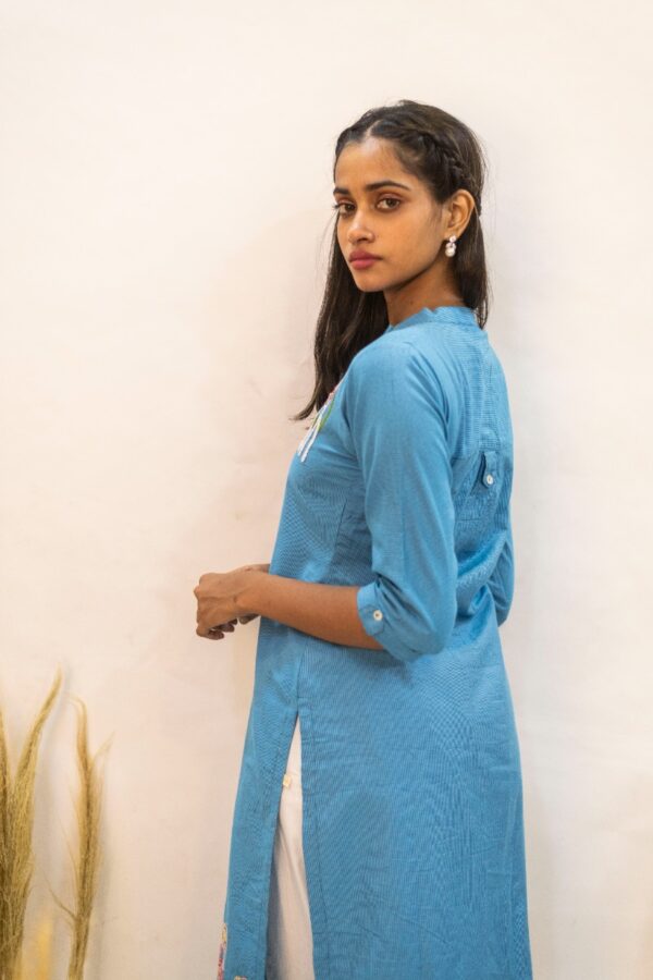 Gaaba Effortless cotton blue embroidered kurti-8501