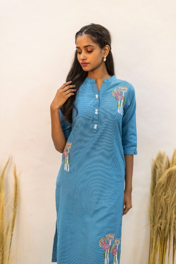 Gaaba Effortless cotton blue embroidered kurti-8503