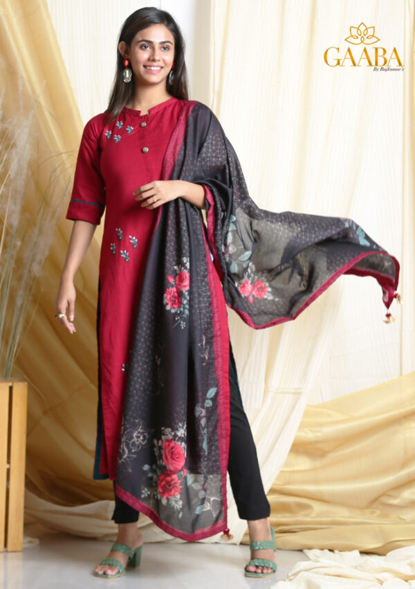 Cotton Kurta With Embroidery And Muslin Printed Dupatta-10618