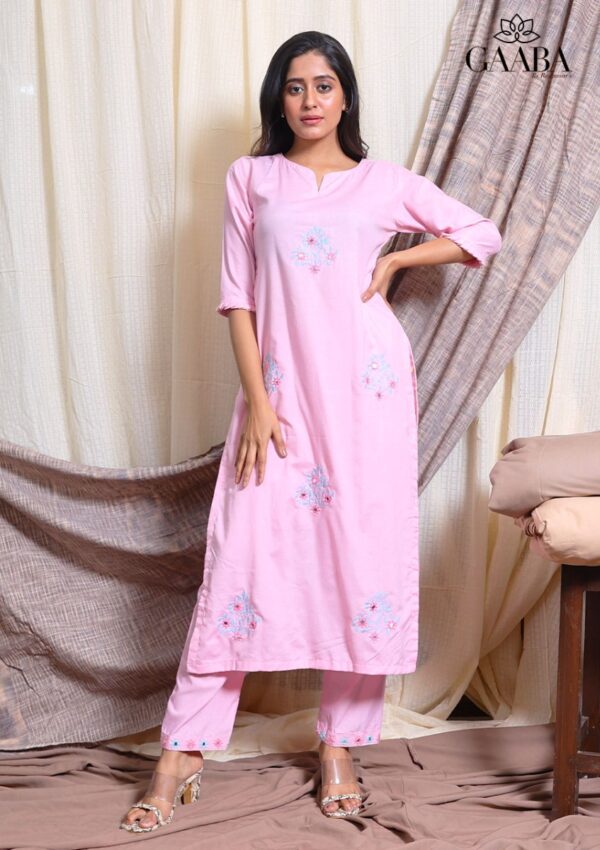 Gaaba pink pastel kurta pants with embroidered butis-0